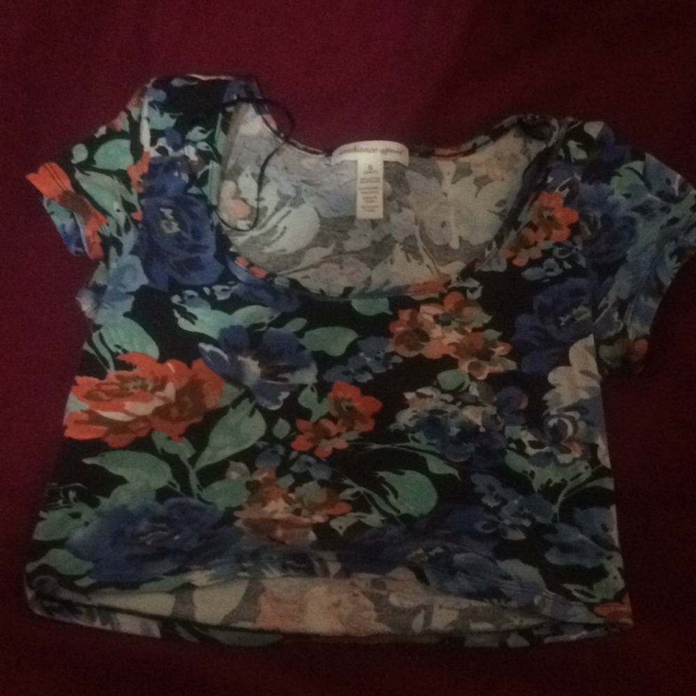 Crop top
